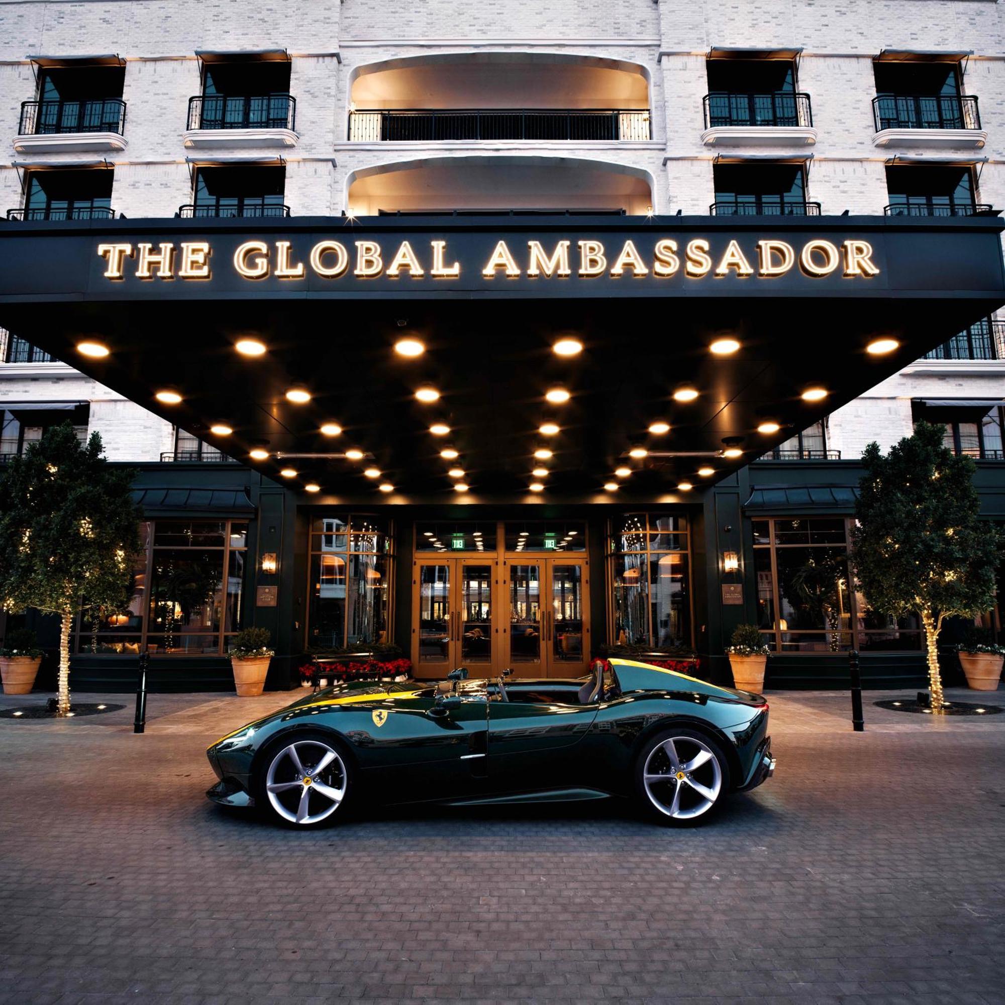 The Global Ambassador Hotell Phoenix Exteriör bild